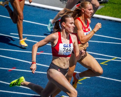 Titel verteidigt: Luna Fischer und Lera Miller triumphieren in Bochum 